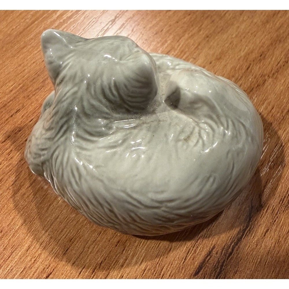 Danbury Mint Cats of Character "Good Night" Grey Kitty Cat Porcelain Figurine - Picture 2 of 4